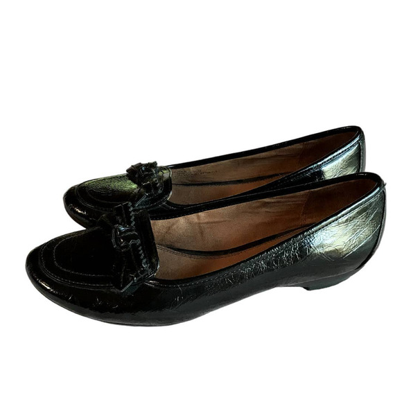 Copied - Naturalizer Patent Leather Flats with Bows - Picture 7 of 8